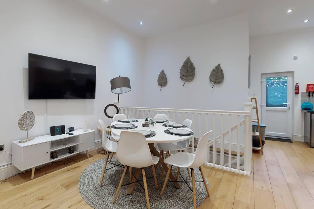 Lovely 2 Bedroom Apartment Near Highgate Station Londres Exterior foto